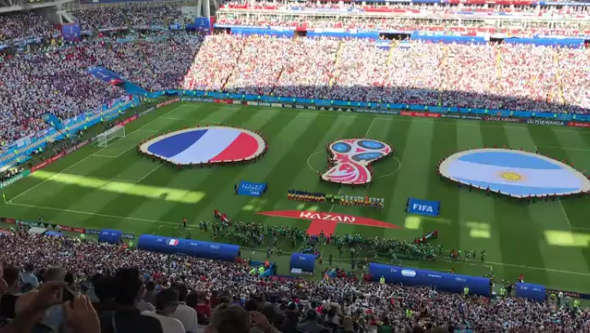 正寻找