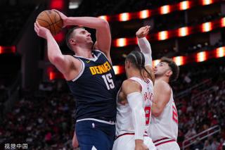 与此同时 与此同时