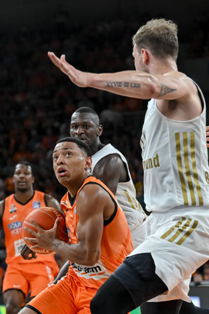 相对有限 相对有限